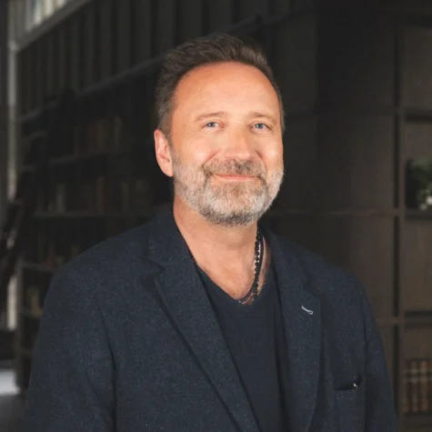 A profile picture of Dr. Thomas Ramsøy
Neuroscientist and neurotechnology expert