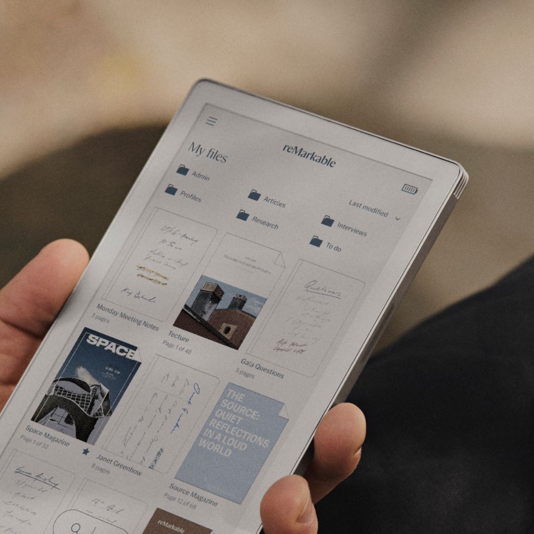 reMarkable Paper Pro Move showing "My Files" interface with notes, files, and folders.