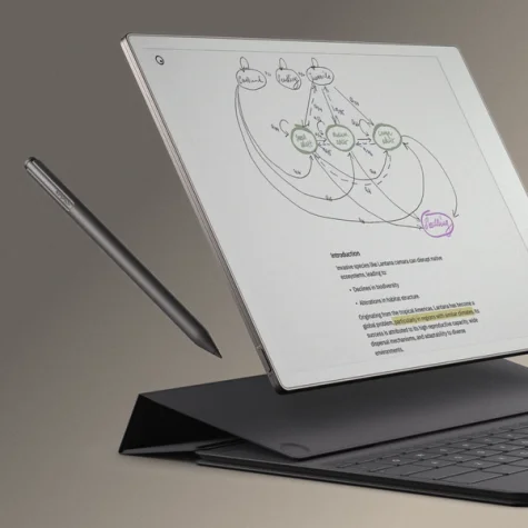 Showing device with Type Folio and a Marker Plus snapping to the side