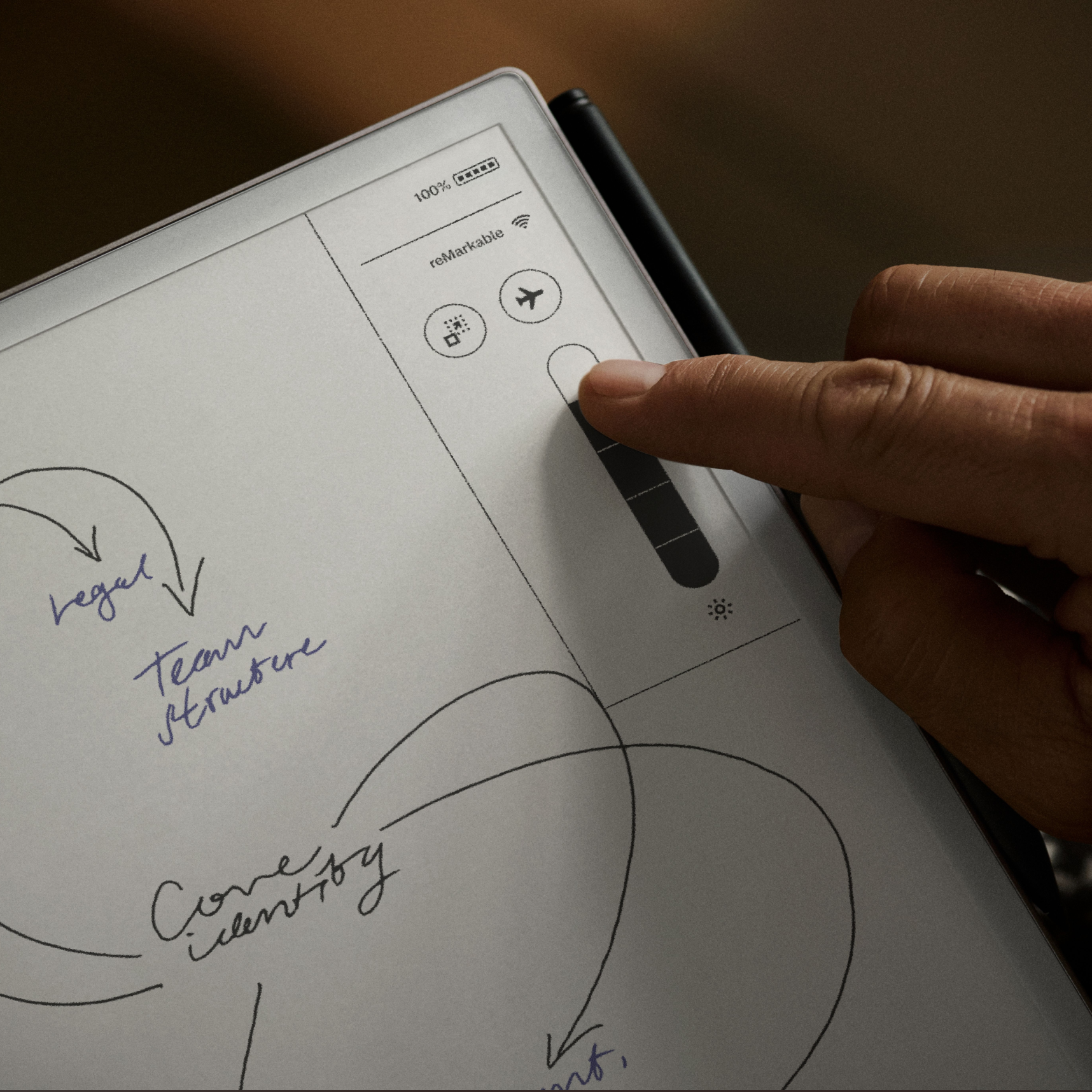 Adjusting lighting on reMarkable Paper Pro