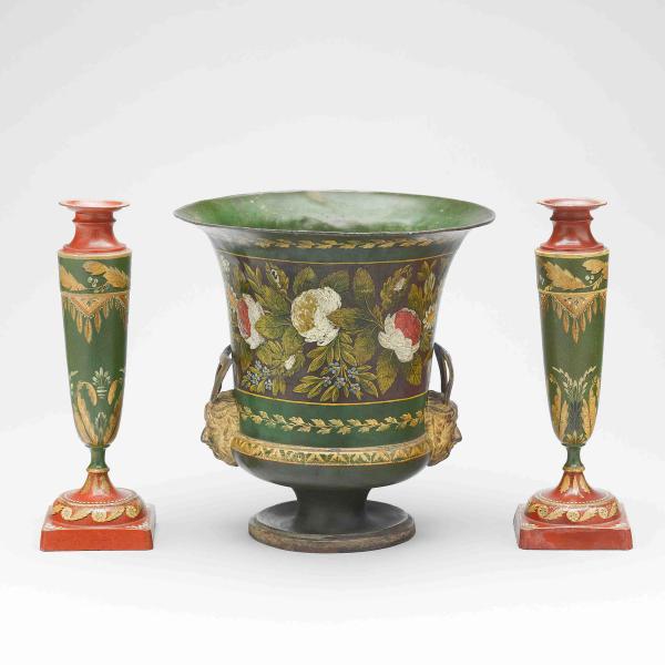 Kratervase mit Blumen