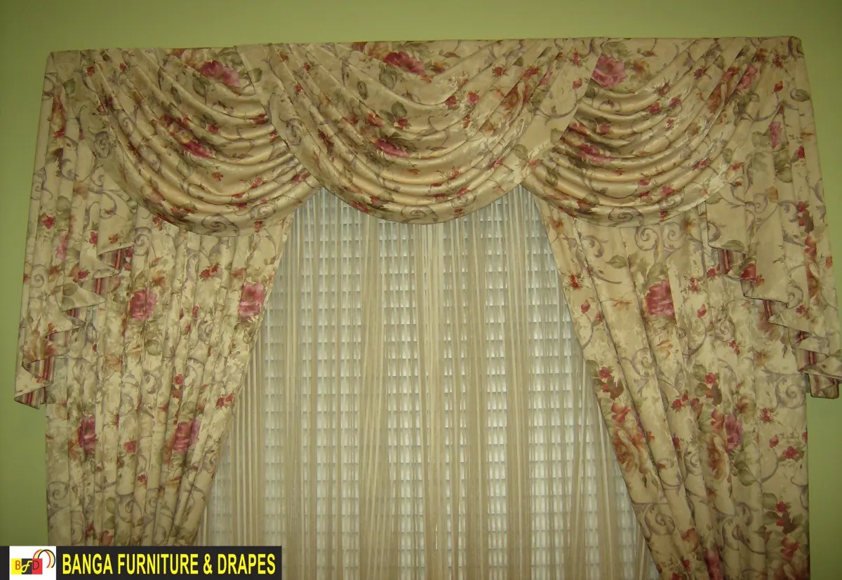 Window covering — photo 32
