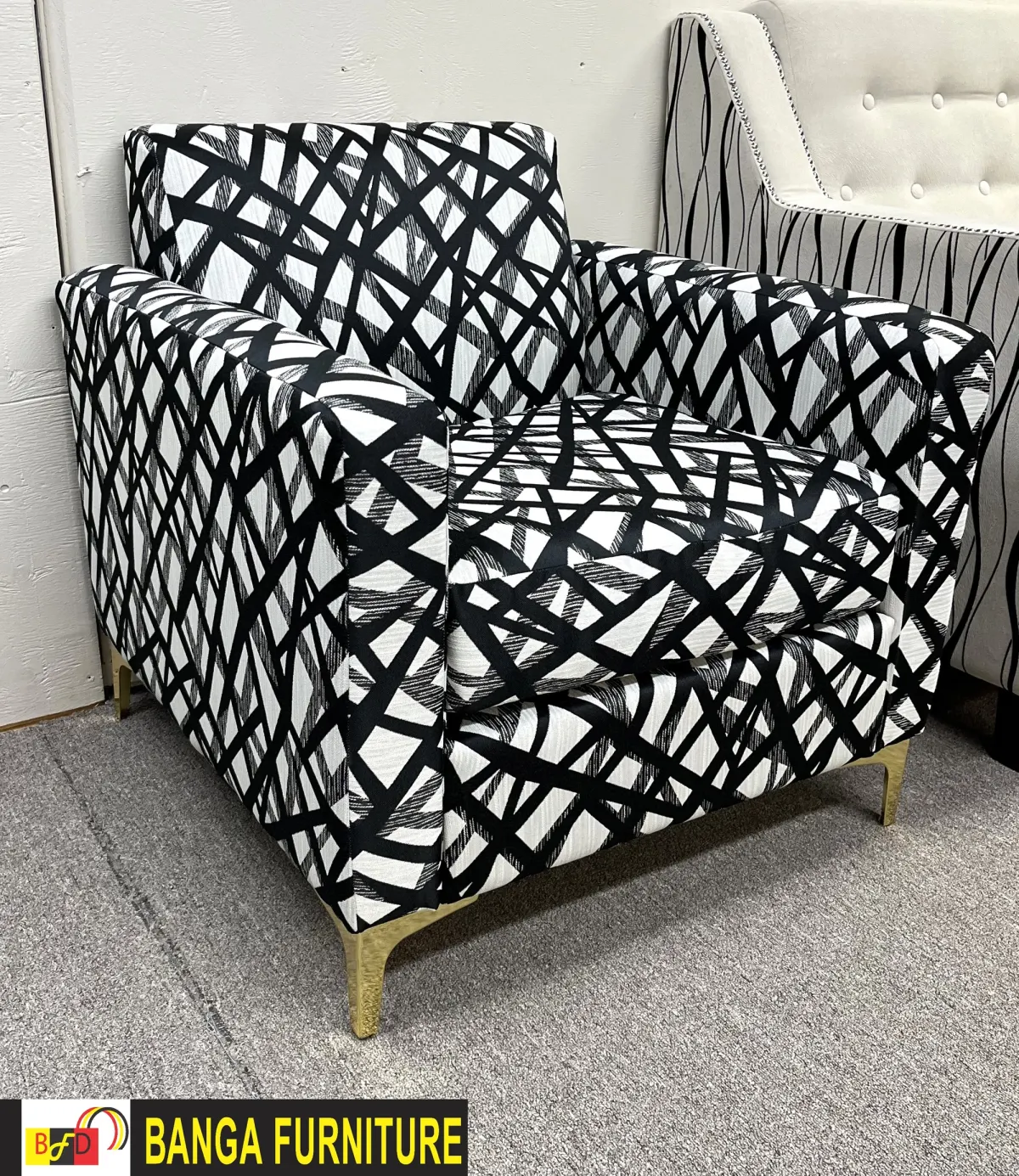 Custom accent chair — photo 3