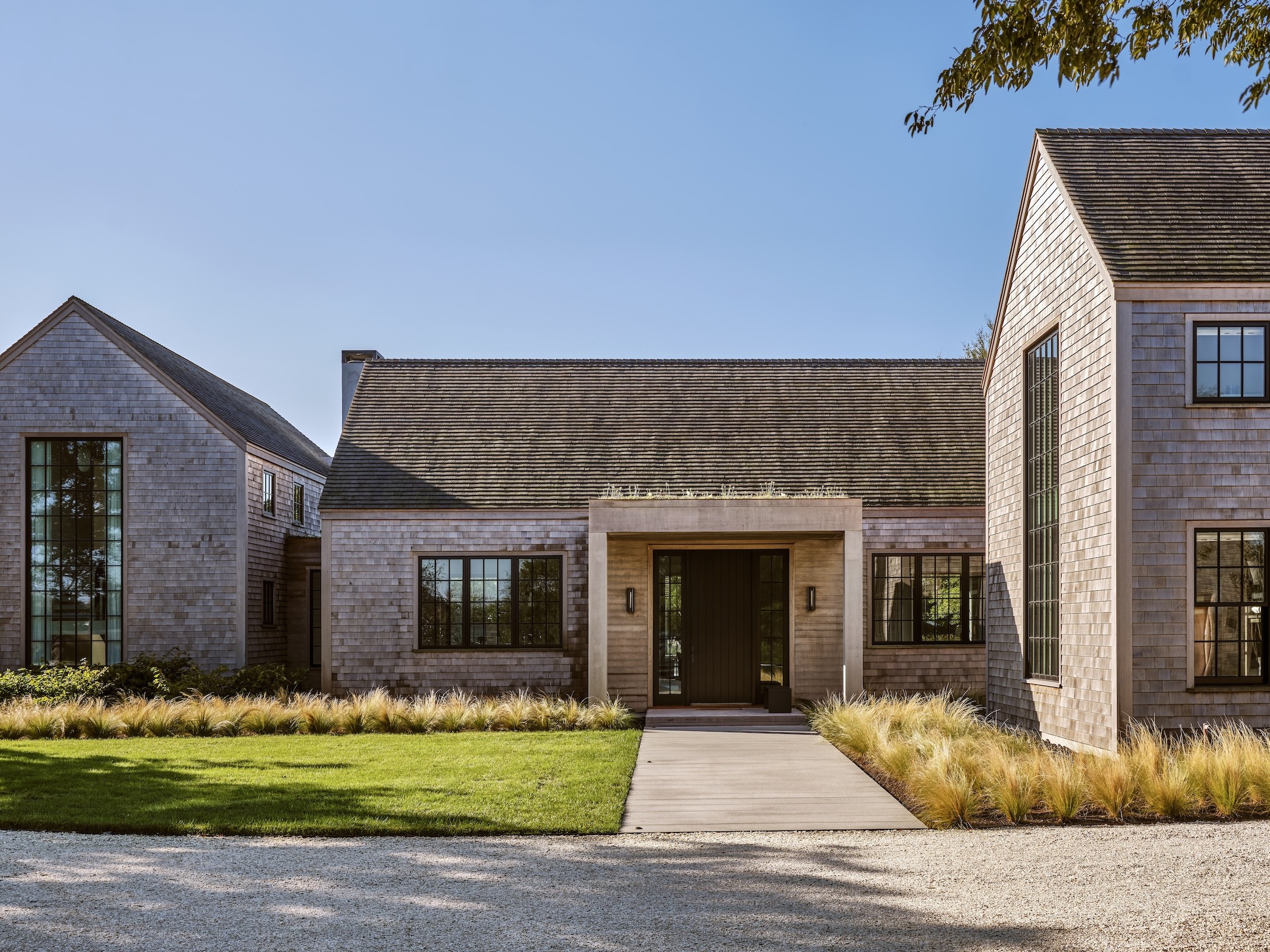 Miroslava-Land-and-Design-Nantucket-Landscape-Architecture-New-Age-Farm-Country-Home-Exterior