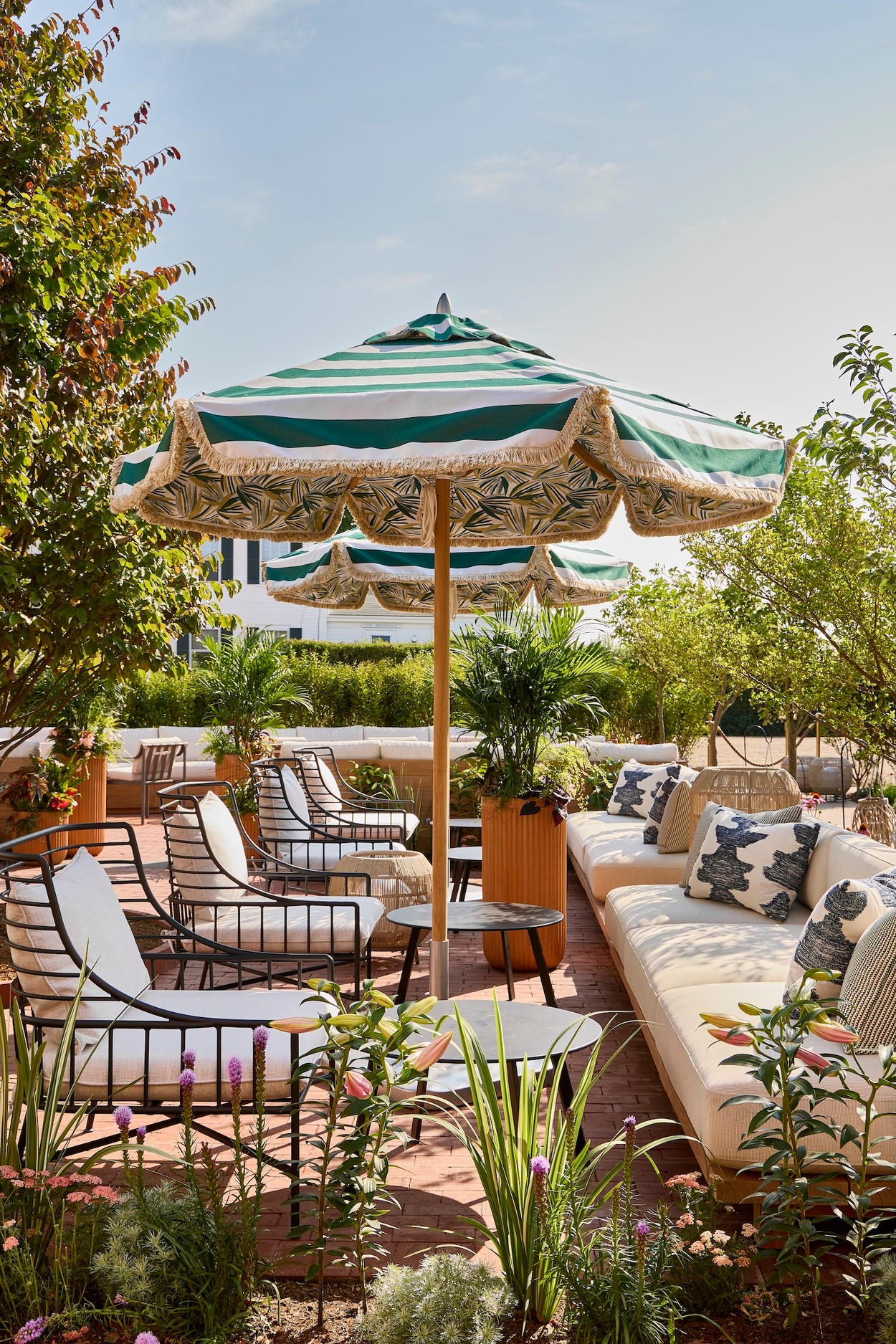 Miroslava-Land-and-Design-Nantucket-Landscape-Architecture-Faraway-Martha's-Vineyard-Garden-Oasis