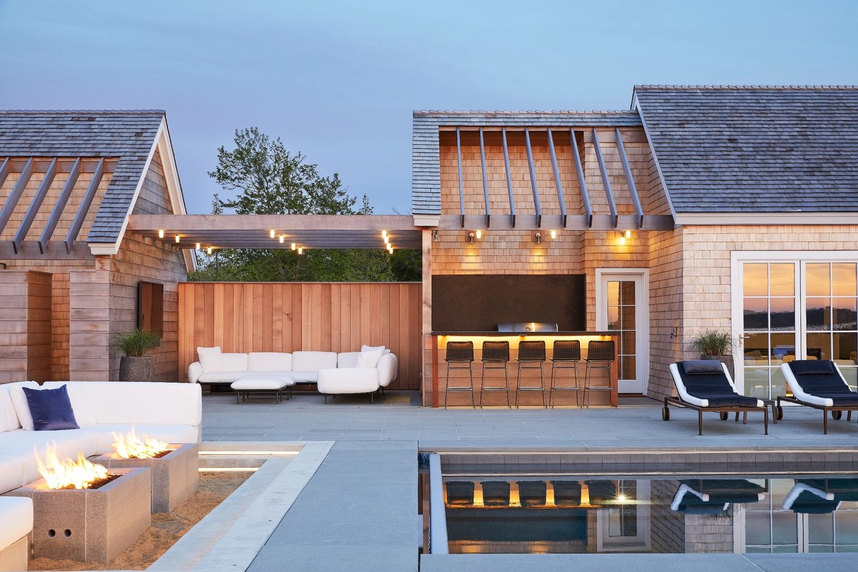 Miroslava-Land-and-Design-Nantucket-Landscape-Architecture-Polpis-Harbor-Outdoor-Living-Space-With-Pool-And-Fire-Pit