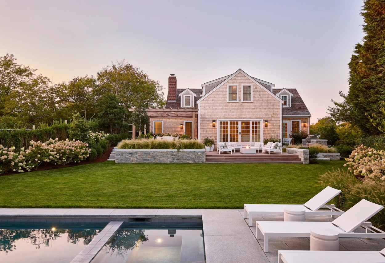 Miroslava-Land-and-Design-Nantucket-Landscape-Architecture-Edge-of-Town-Elegant-Country-Home-With-Pool