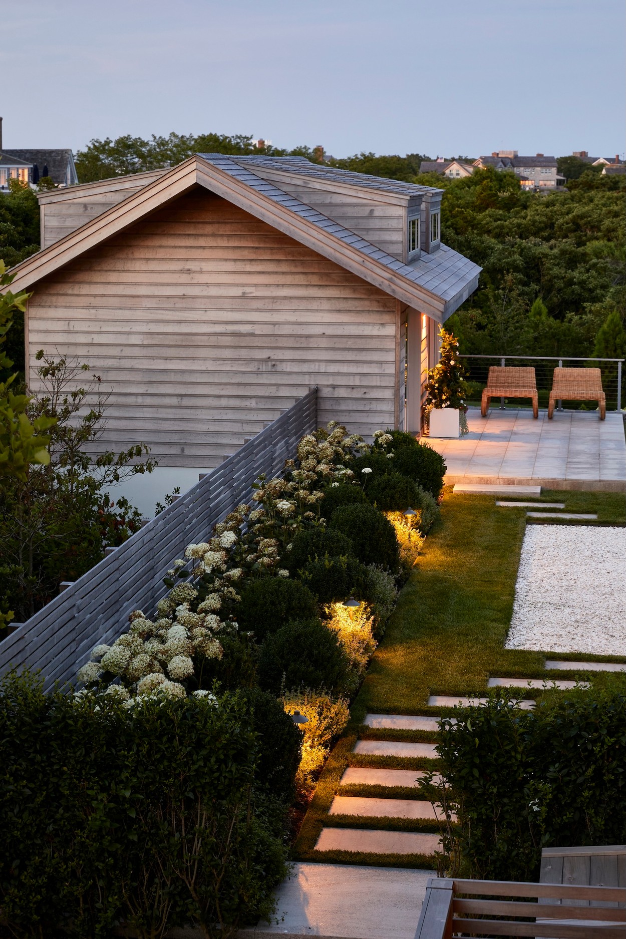 Miroslava-Land-and-Design-Nantucket-Landscape-Architecture-Overlook-Garden-Pathway-Lighting