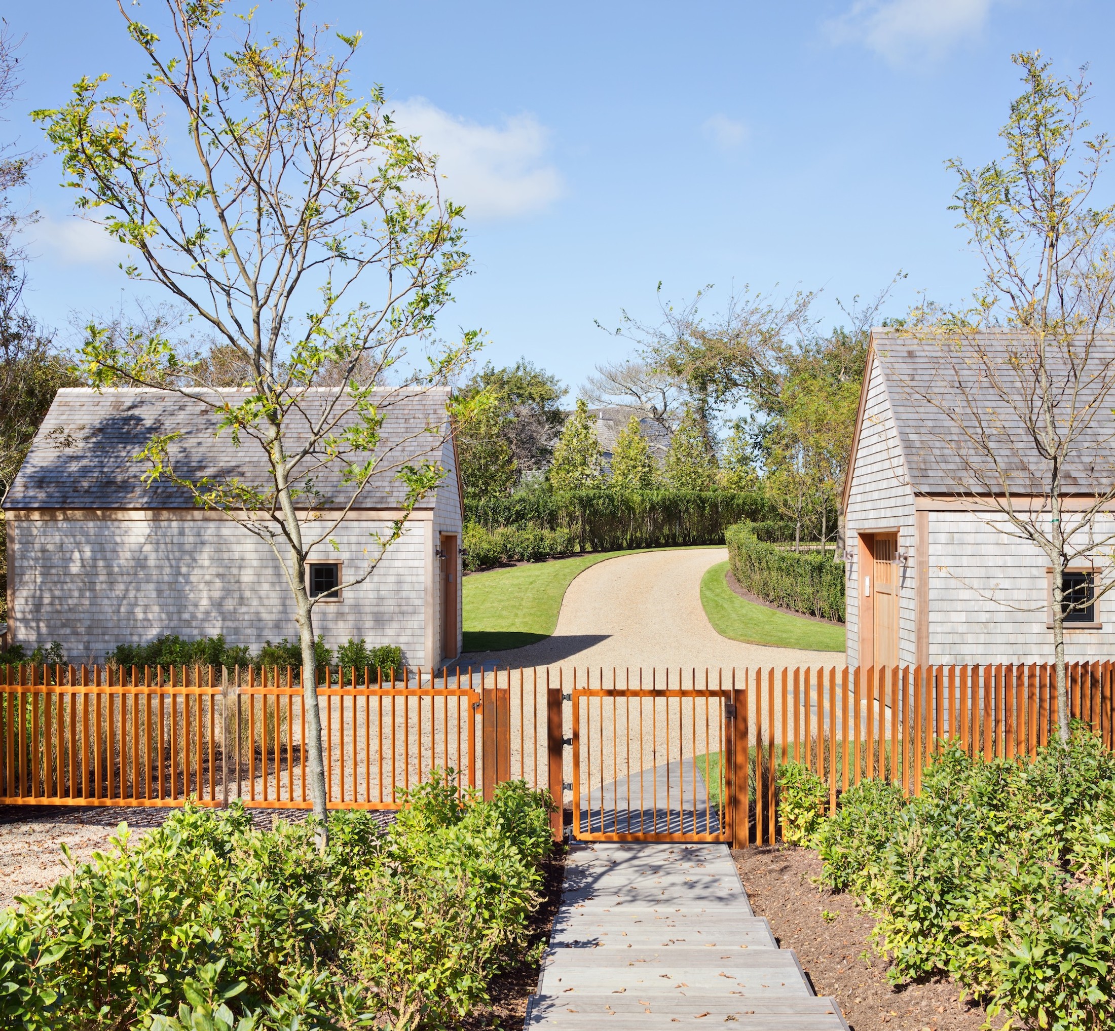 Miroslava-Land-and-Design-Nantucket-Landscape-Architecture-Beacon-View-Gate