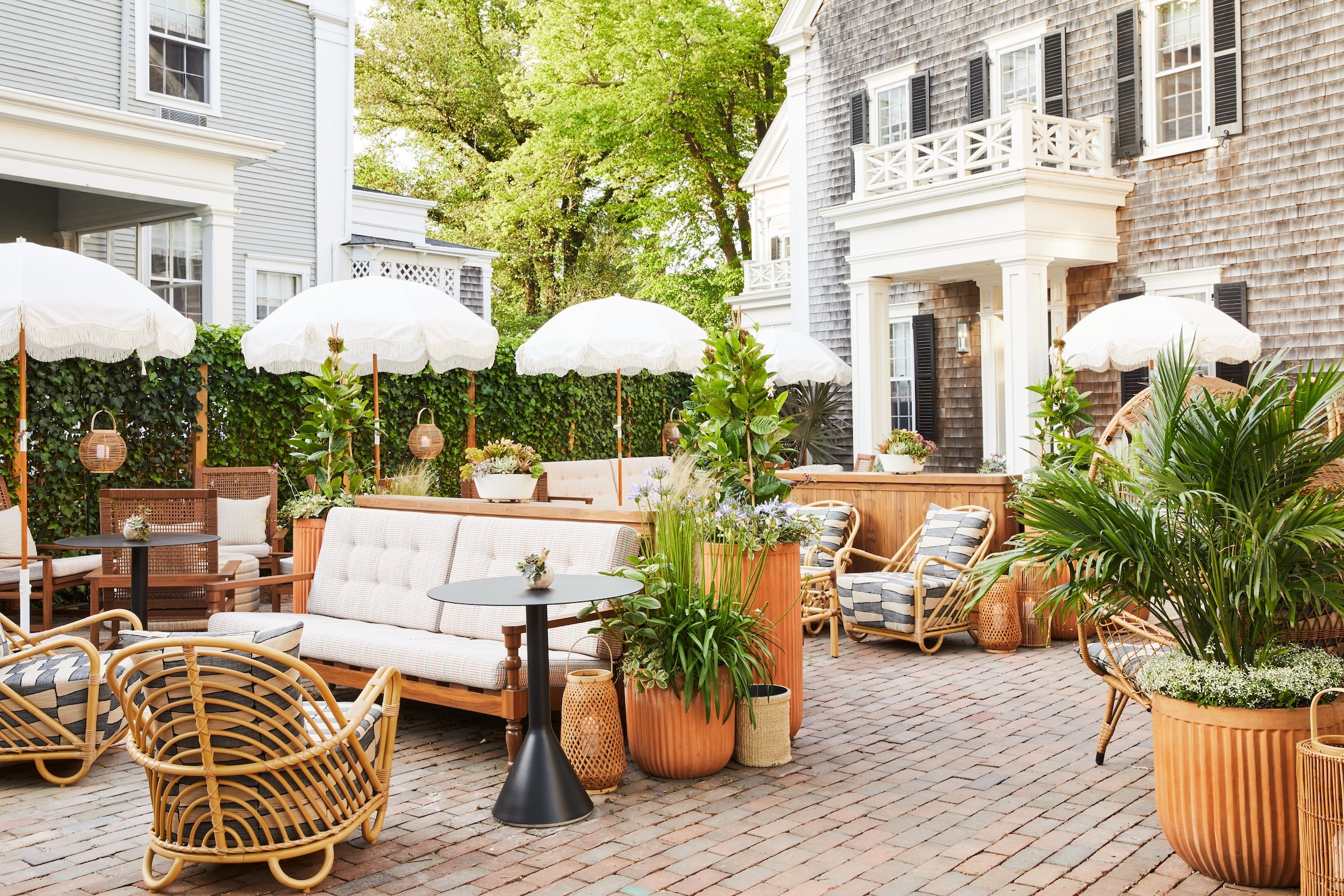 Miroslava-Land-and-Design-Nantucket-Landscape-Architecture-Faraway-Nantucket-Patio-Full-View