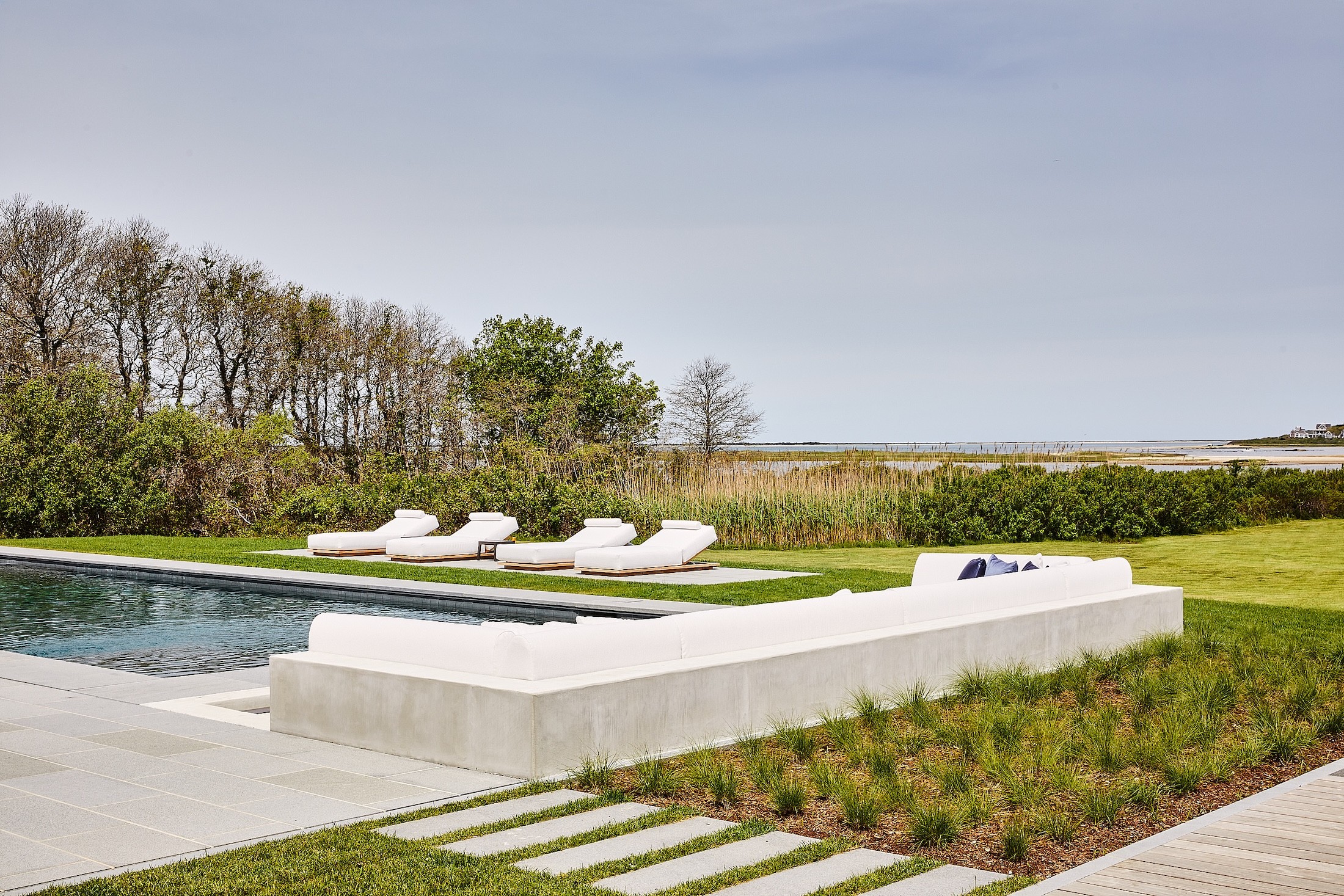 Miroslava-Land-and-Design-Nantucket-Landscape-Architecture-Polpis-Harbor-Poolside-Relaxation-By-The-Sea