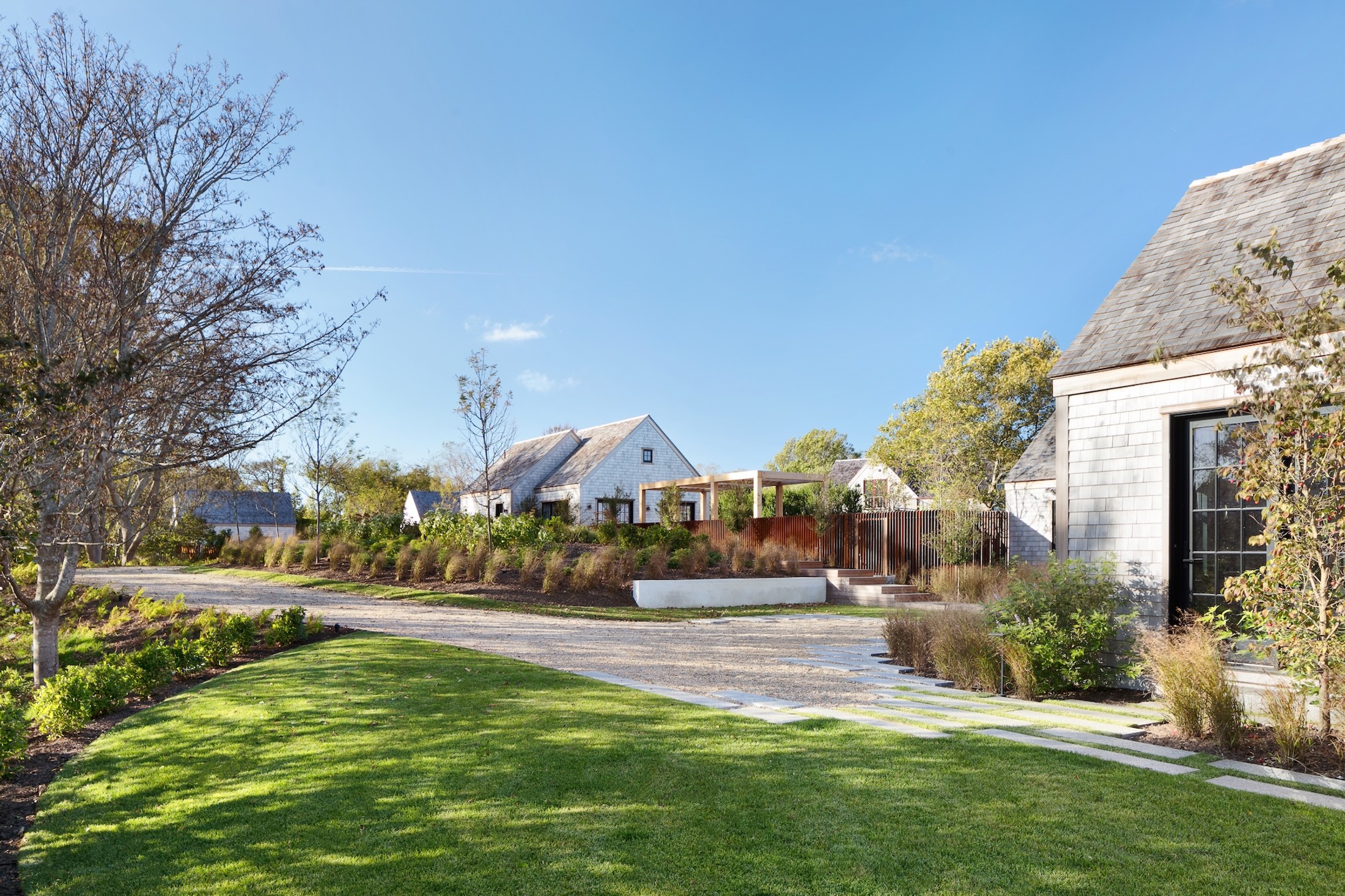 Miroslava-Land-and-Design-Nantucket-Landscape-Architecture-Beacon-View-Tranquil-Cottage-Landscape