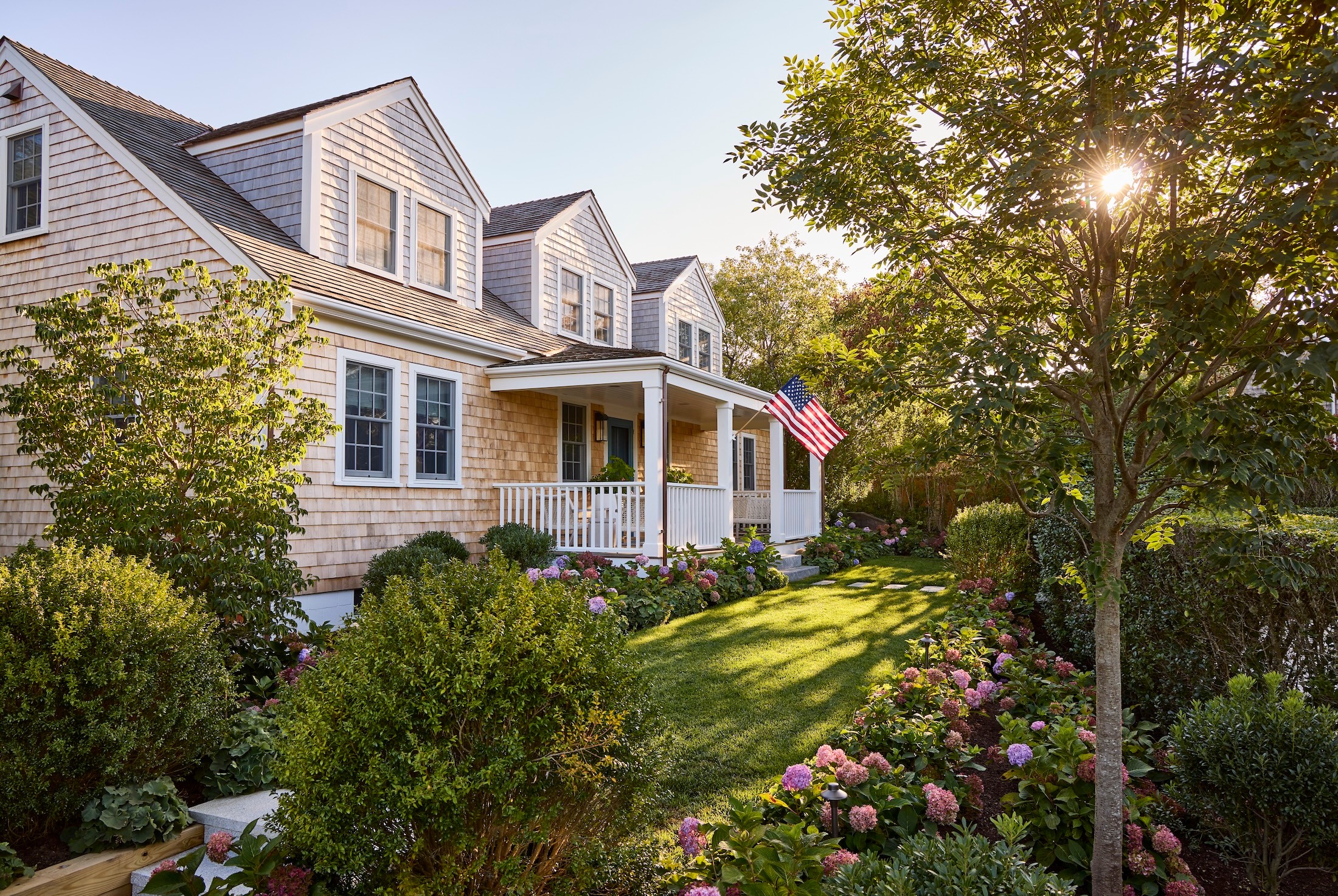 Miroslava-Land-and-Design-Nantucket-Landscape-Architecture-Edge-of-Town-Charming-Suburban-Home-With-Garden