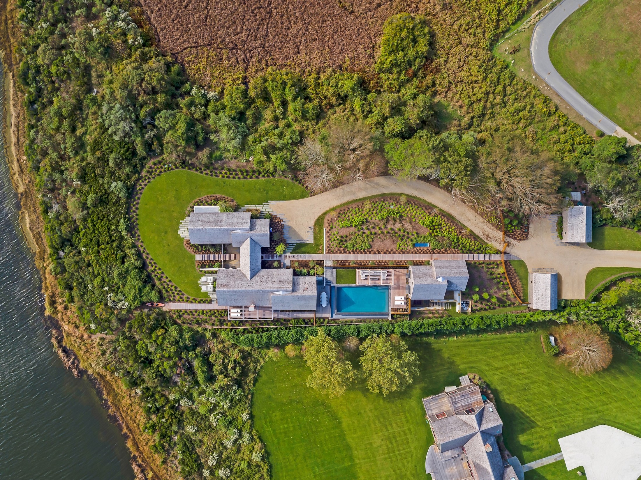 Miroslava-Land-and-Design-Nantucket-Landscape-Architecture-Beacon-View-Aerial-View-Luxury-Estate
