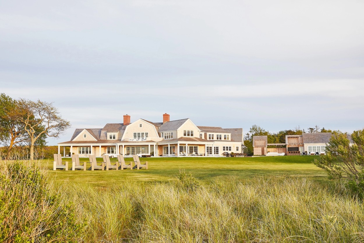 Miroslava-Land-and-Design-Nantucket-Landscape-Architecture-Polpis-Harbor-Spacious-Beachfront-Estate