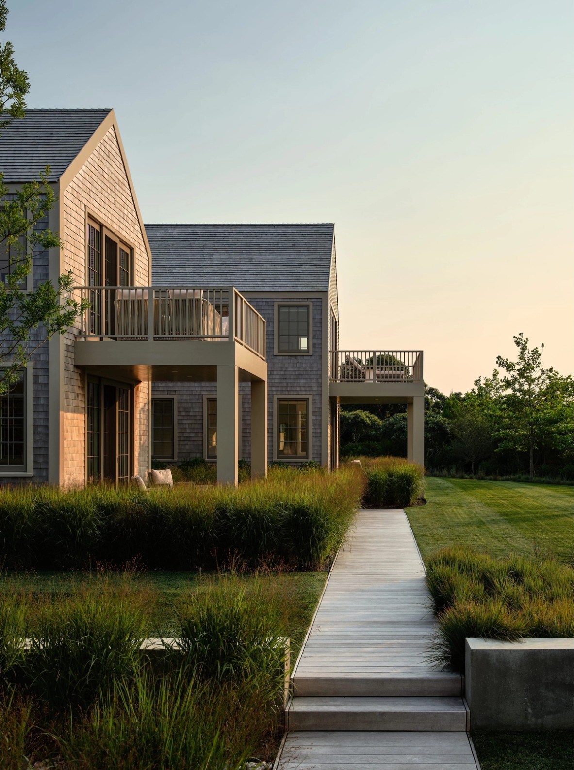 Miroslava-Land-and-Design-Nantucket-Landscape-Architecture-Pocomo-Estate-Serene-Pathway-At-Dusk