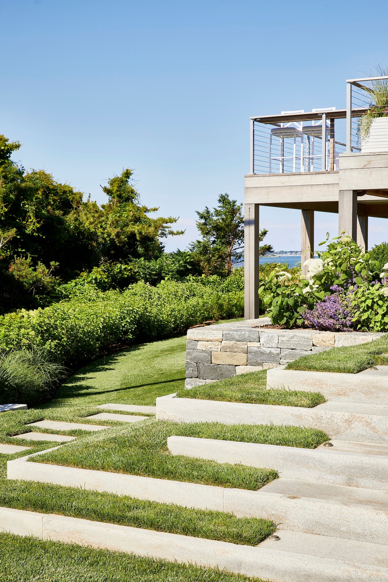 Miroslava-Land-and-Design-Nantucket-Landscape-Architecture-Overlook-Elevated-Garden-Terrace