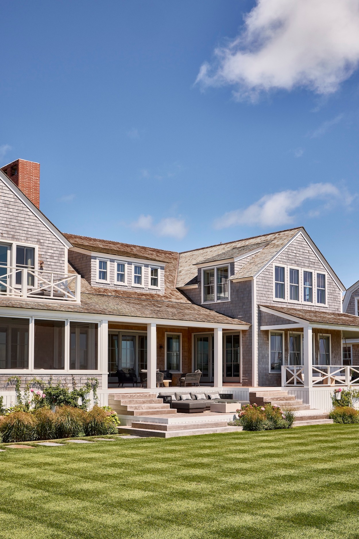 Miroslava-Land-and-Design-Nantucket-Landscape-Architecture-Brant-Point-Side-Exterior