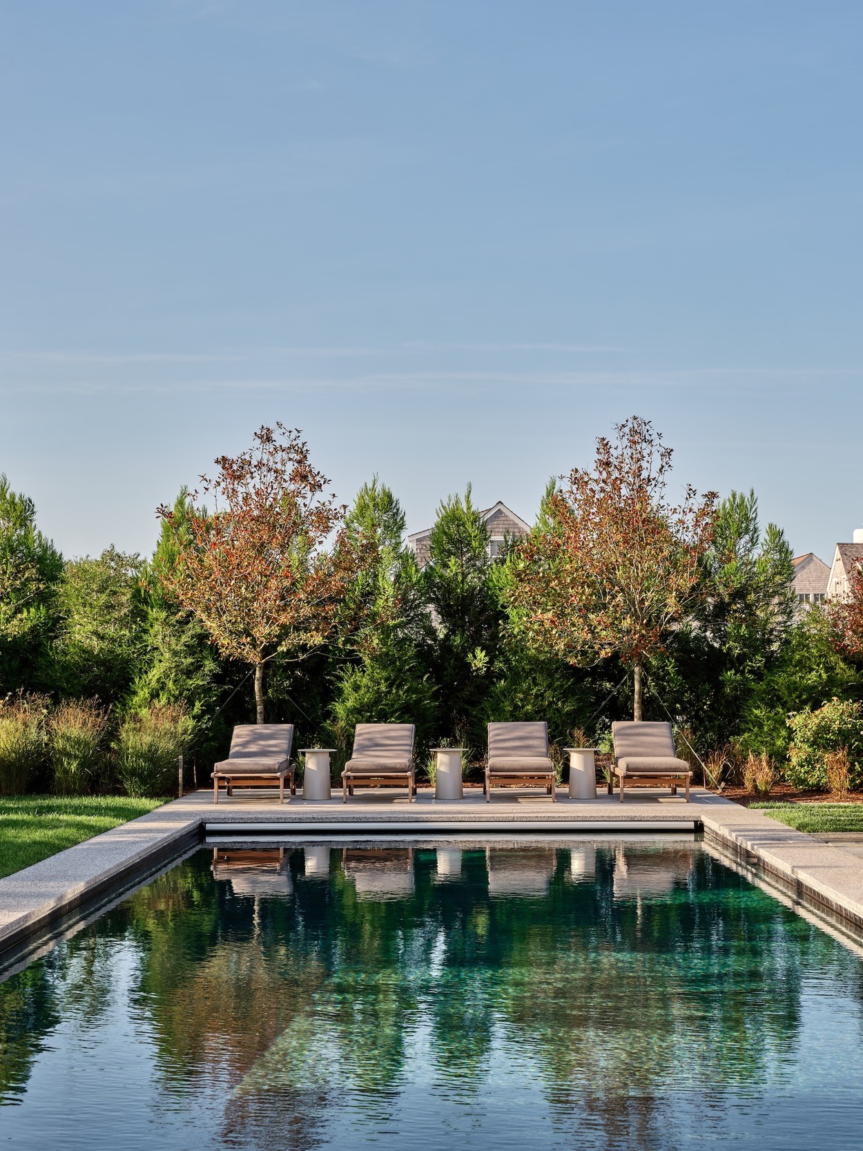Miroslava-Land-and-Design-Nantucket-Landscape-Architecture-Cannonbury-Place-Serene-Poolside-Escape