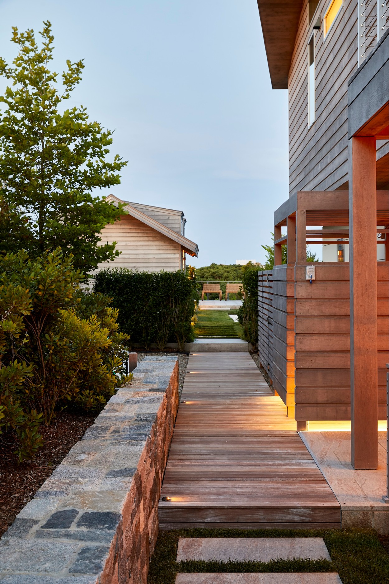Miroslava-Land-and-Design-Nantucket-Landscape-Architecture-Overlook-Wooden-Walkway-By-House