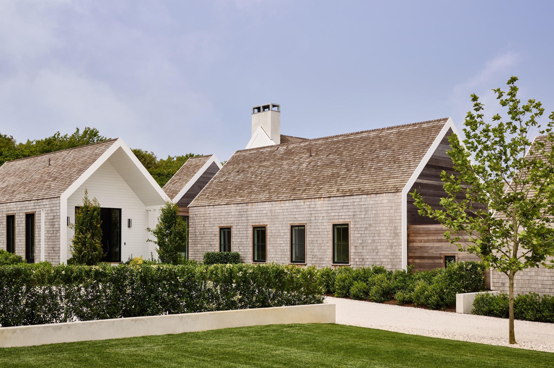 Miroslava-Land-and-Design-Nantucket-Landscape-Architecture-Courtyard-House-Exterior