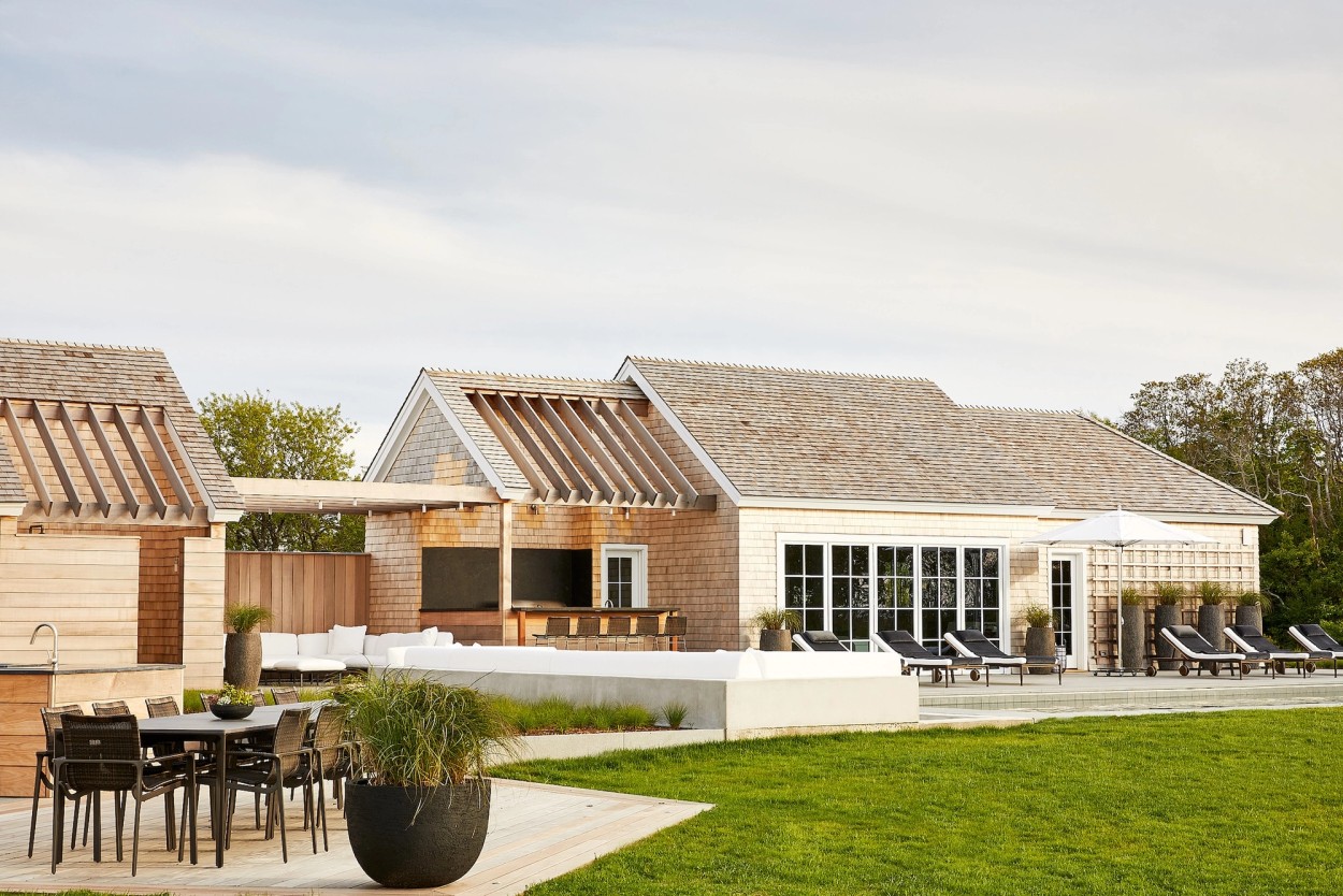 Miroslava-Land-and-Design-Nantucket-Landscape-Architecture-Polpis-Harbor-Outdoor-Patio-With-Poolside-View