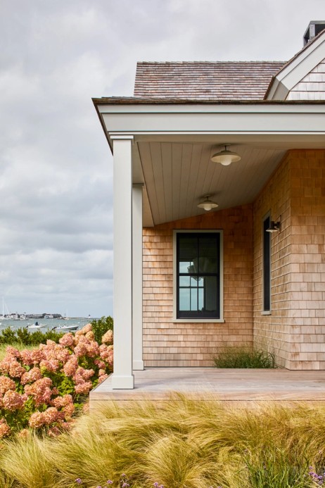 Miroslava-Land-and-Design-Nantucket-Landscape-Architecture-Monomoy-Serenity-Seaside-Home-Exterior