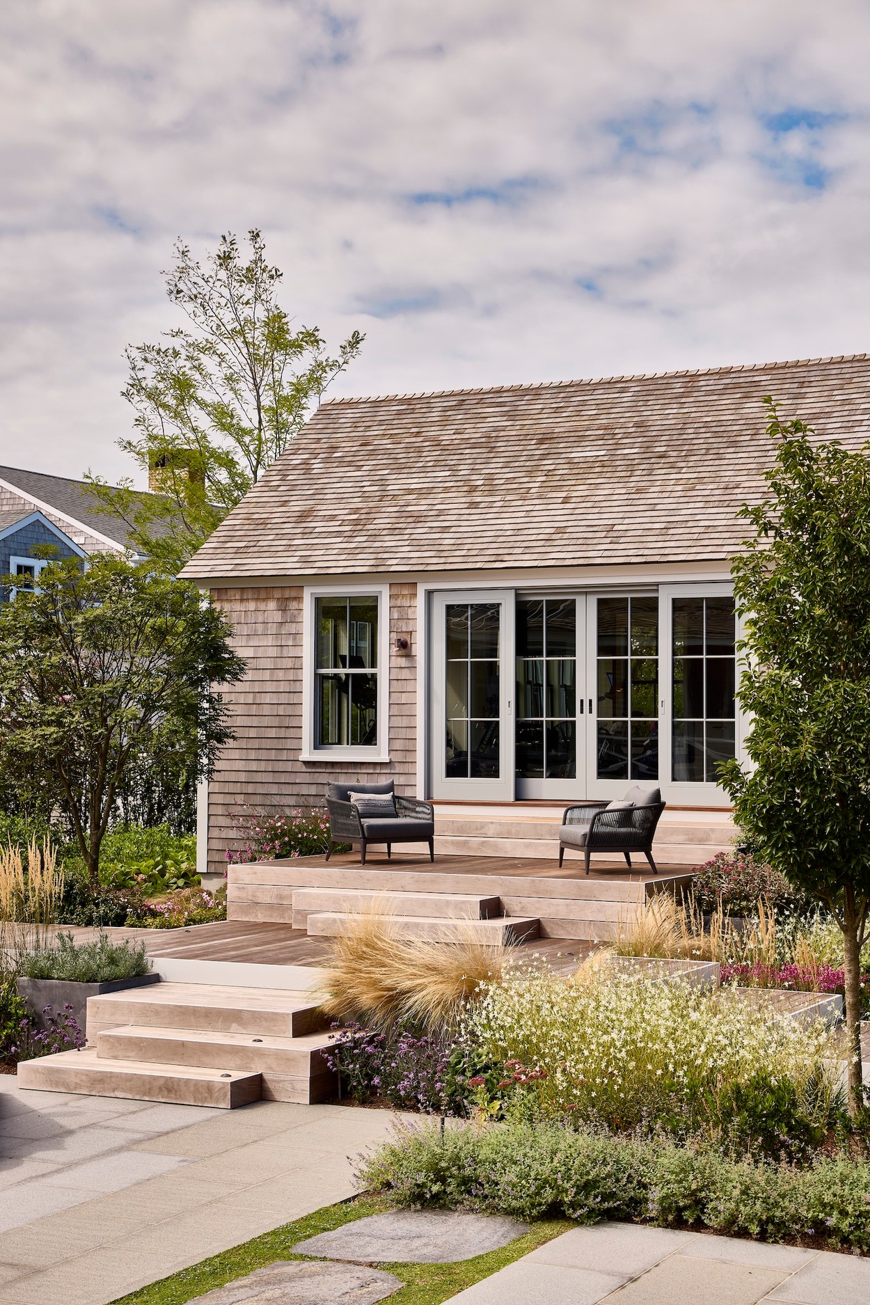 Miroslava-Land-and-Design-Nantucket-Landscape-Architecture-Brant-Point-Charming-Garden