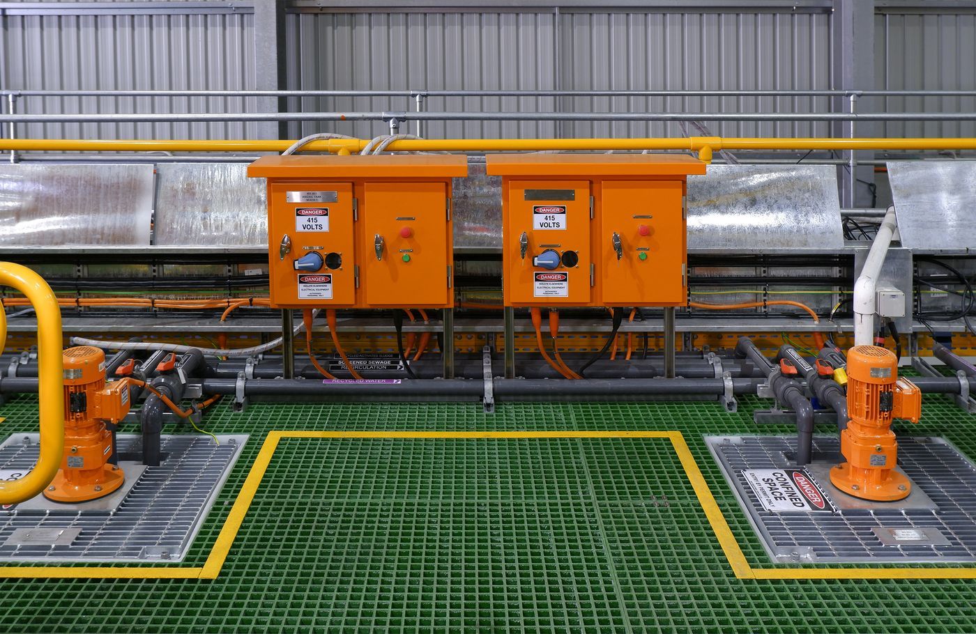 Custom field control stations at the process tanks