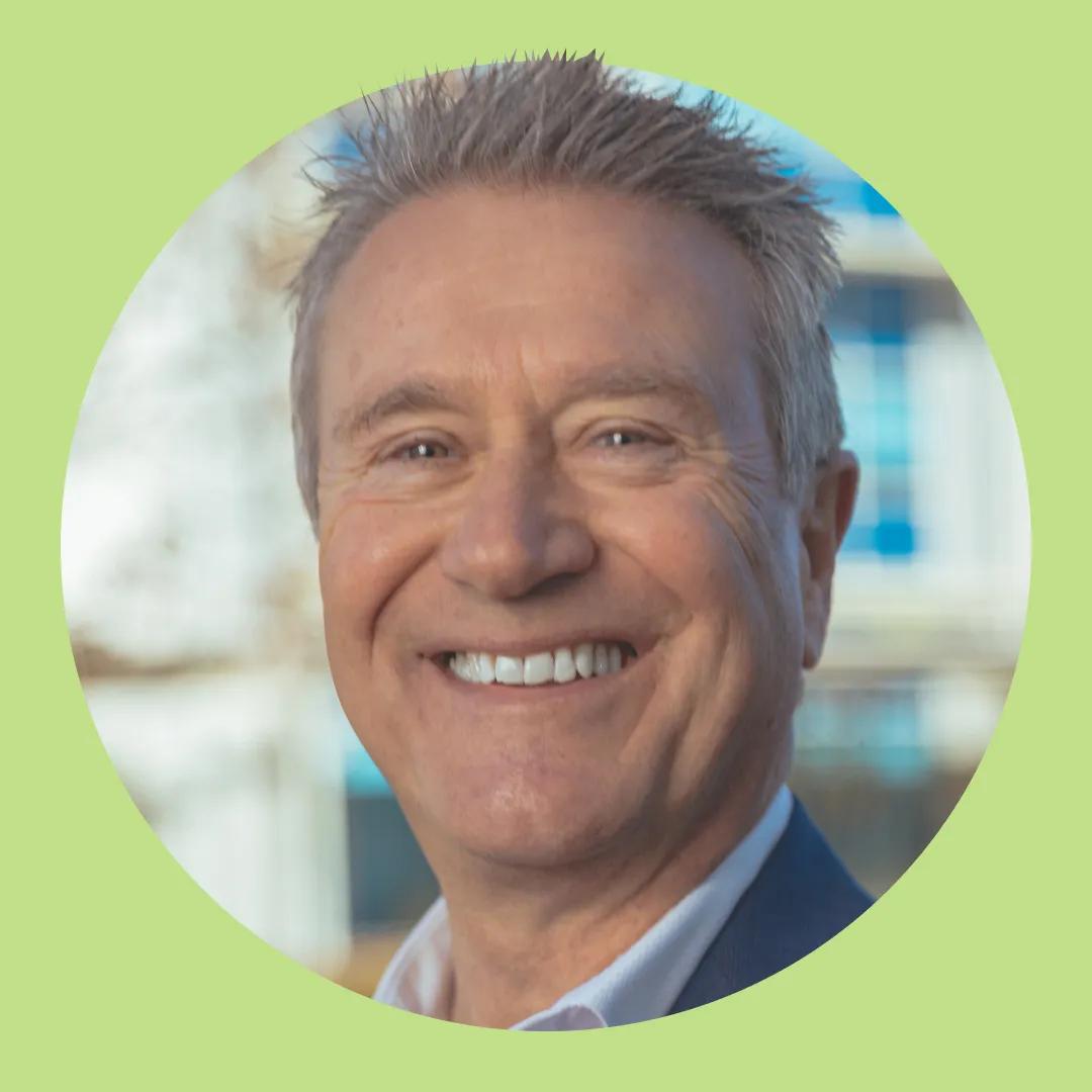 A headshot of Paul Toutountzis.