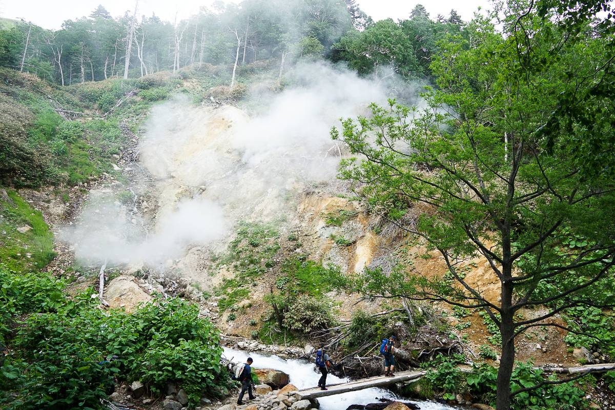 River crossing at Yanbe Onsen on Kogen Numa trail