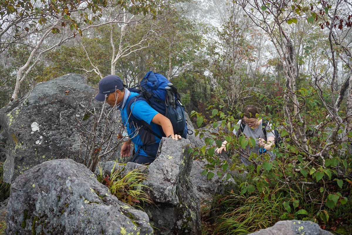 The summit of Mt Hakuunzan is covered with large volcanic rocks