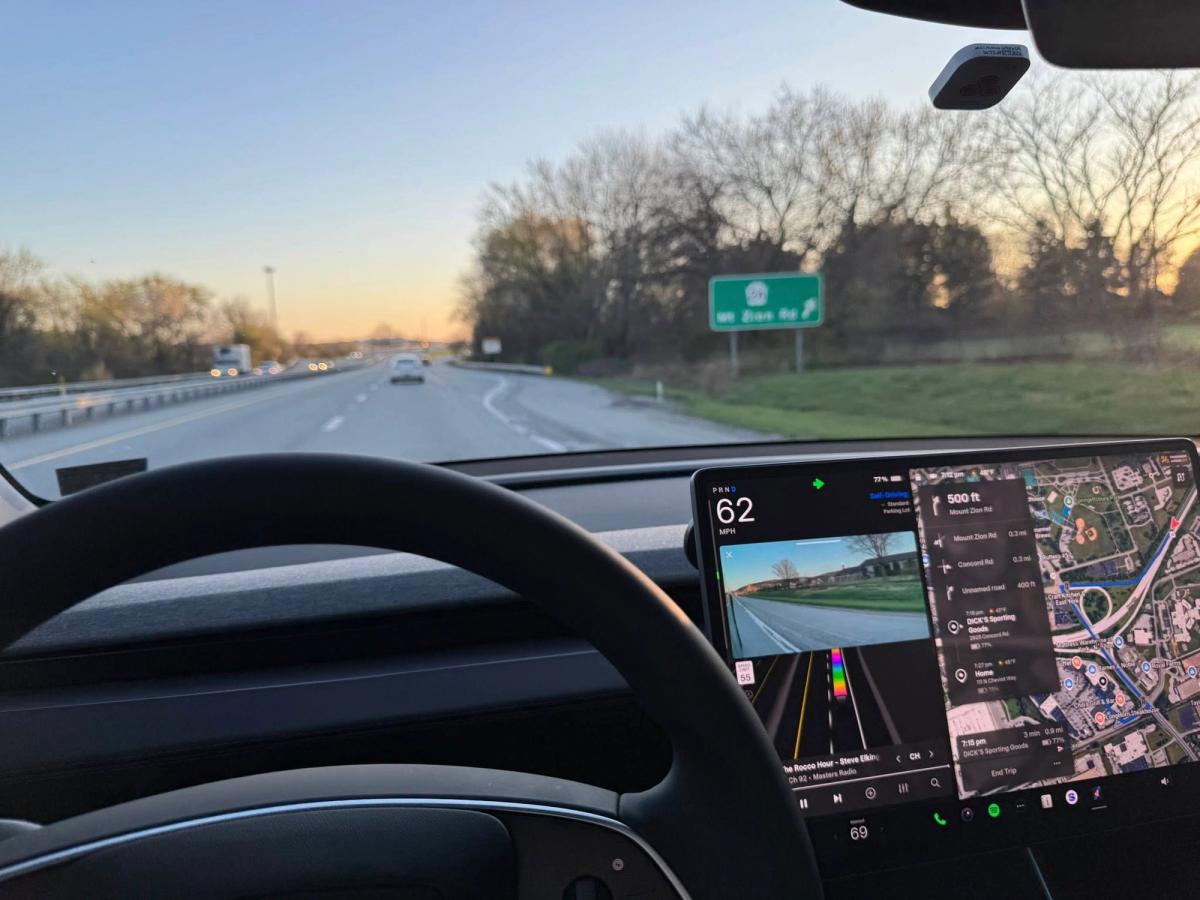 Tesla FSD 14.3 [Credit: TESLARATI)