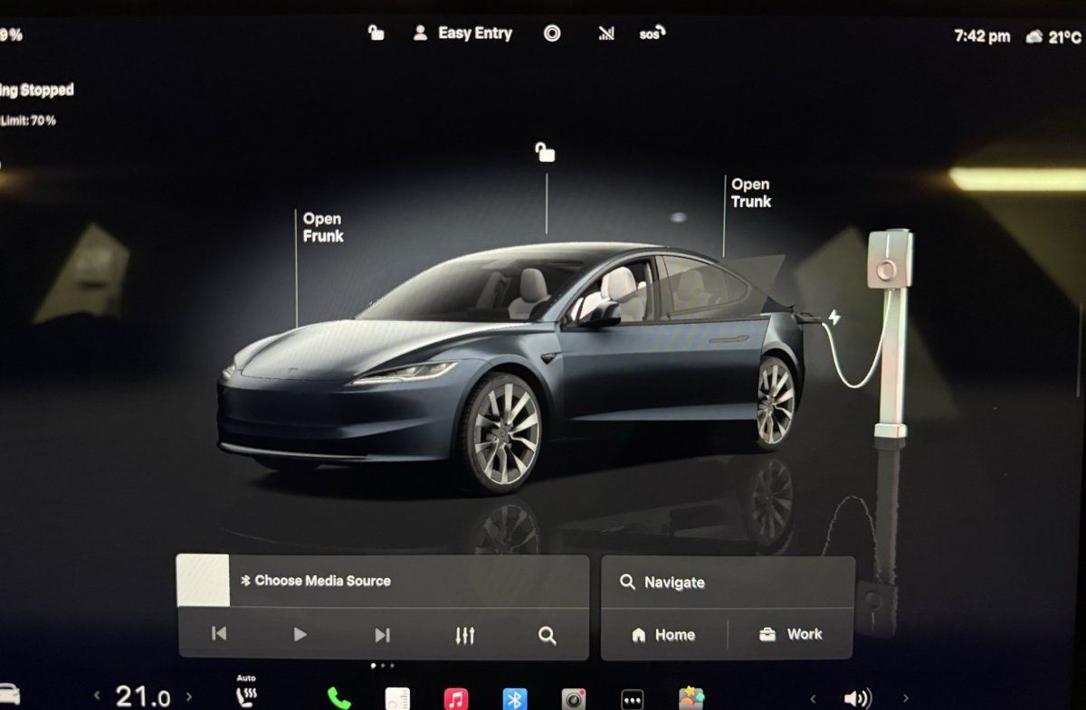 مرئية الشاحن عند توصيل السيارة