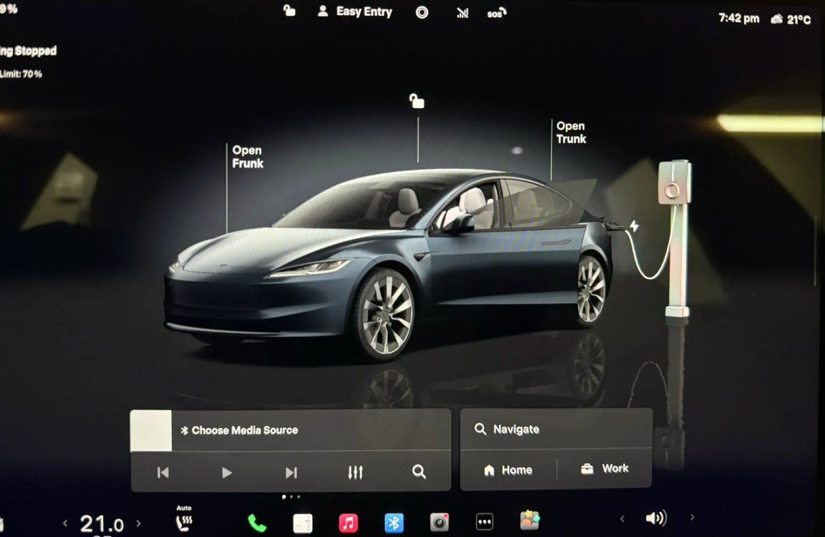 تصور شاحن طرف ثالث ضمن واجهة تسلا