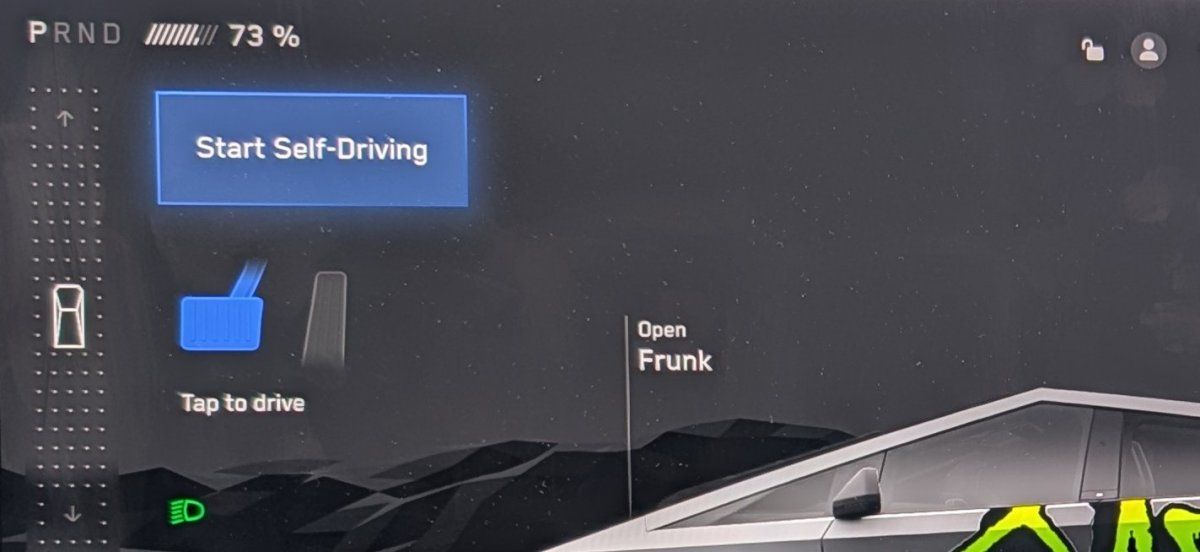 سايبرتراك يحصل على FSD v14.1.5