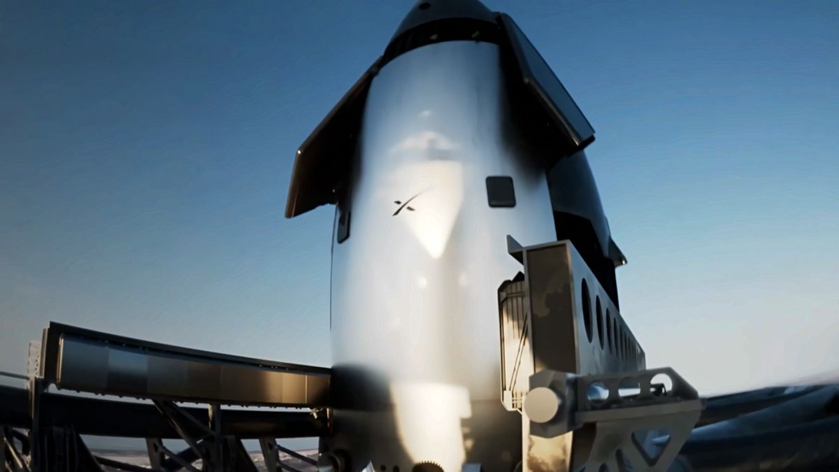 Concept video of SpaceX’s Flight 15 Starship held in the launch tower’s chopstick arms after a catch. (Credit: SpaceX)