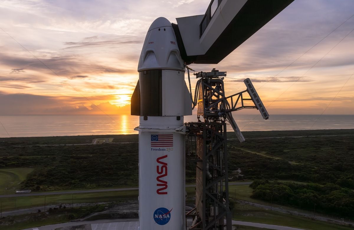 Crew Dragon sits atop Falcon 9 at sunrise on Cape Canaveral's pad 40, less than a day before four astronauts are set to launch to the ISS. (Credit: SpaceX)