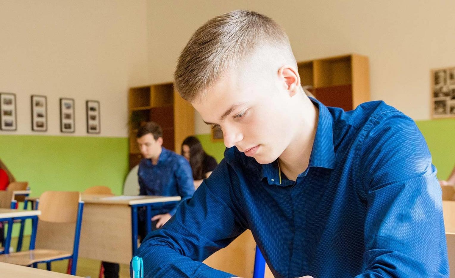 Uchazeč při písemné části přijímacího řízení