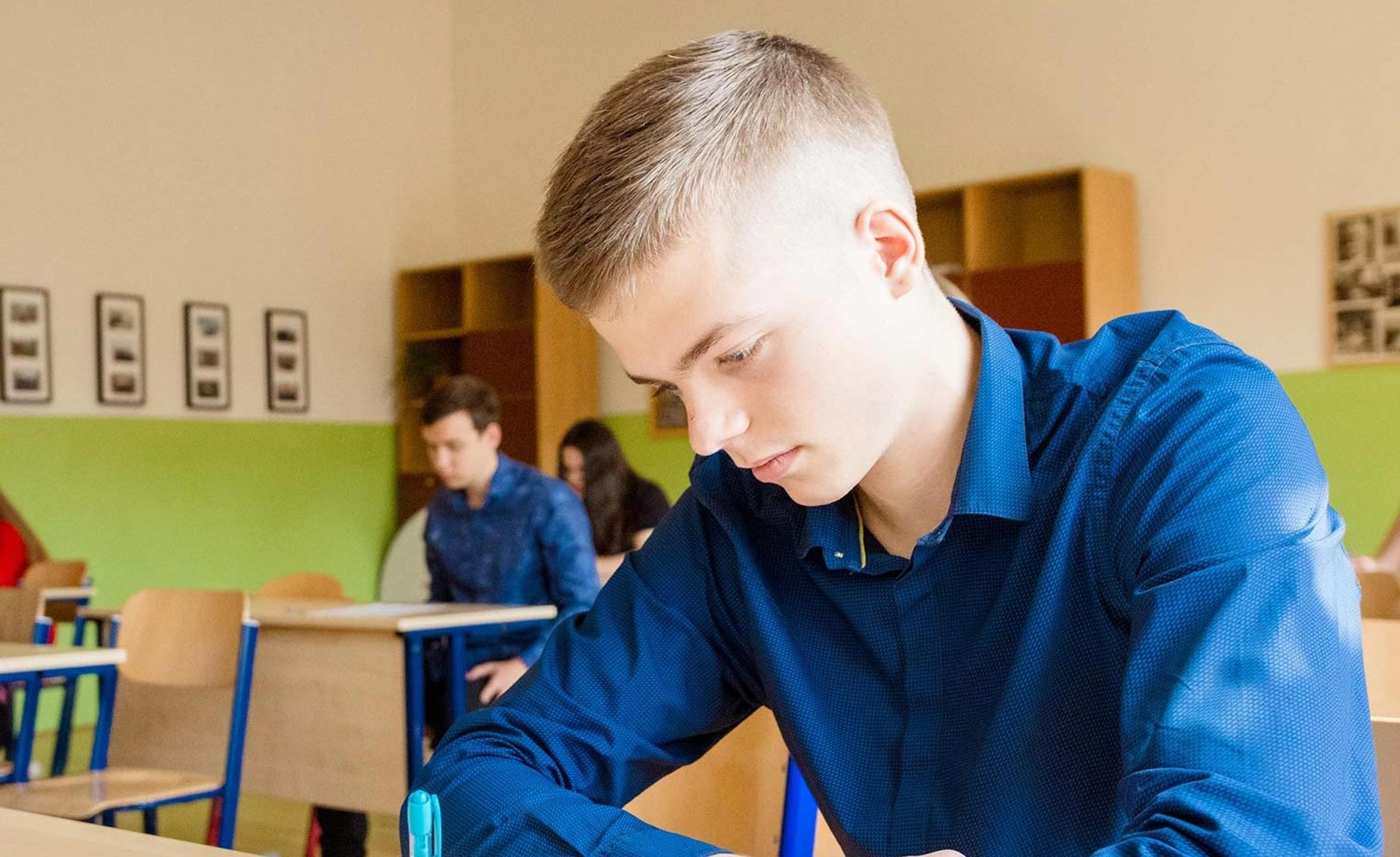 Uchazeč při písemné části přijímacího řízení