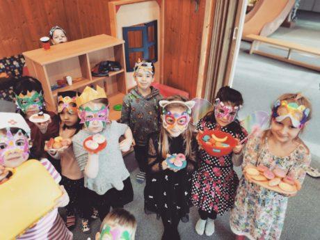 Gymnázium students delighted kindergarten children with toys