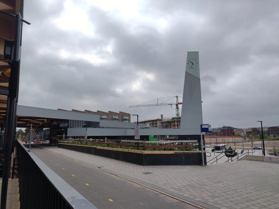 The new Ede-Wageningen railway station and its forecourt, opened in 2024