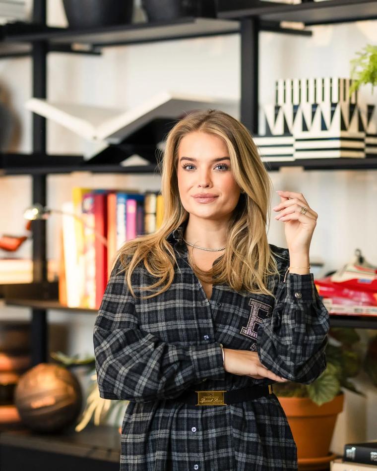 Claire Krechting - Real Estate Agent at Your Expat Butler