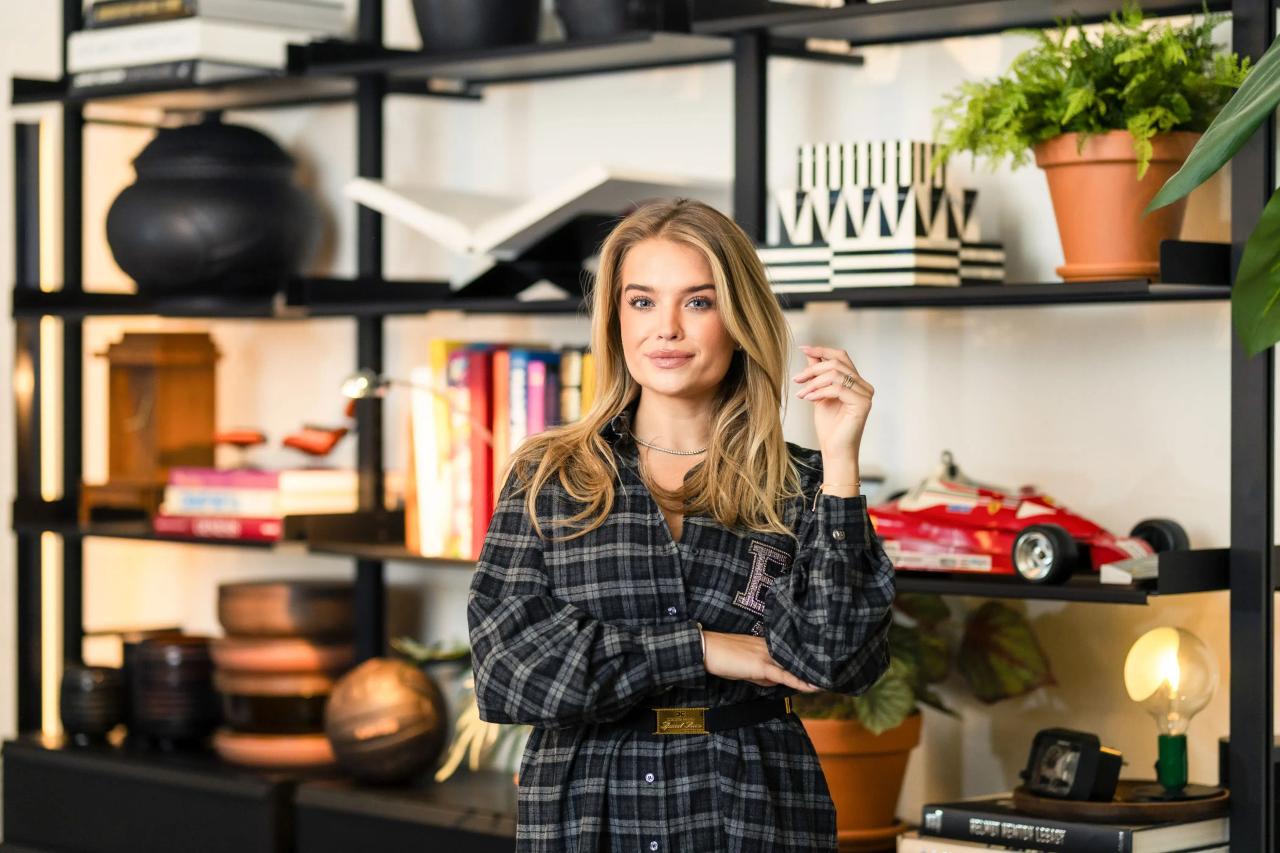 Claire Krechting - Real Estate Agent at Your Expat Butler