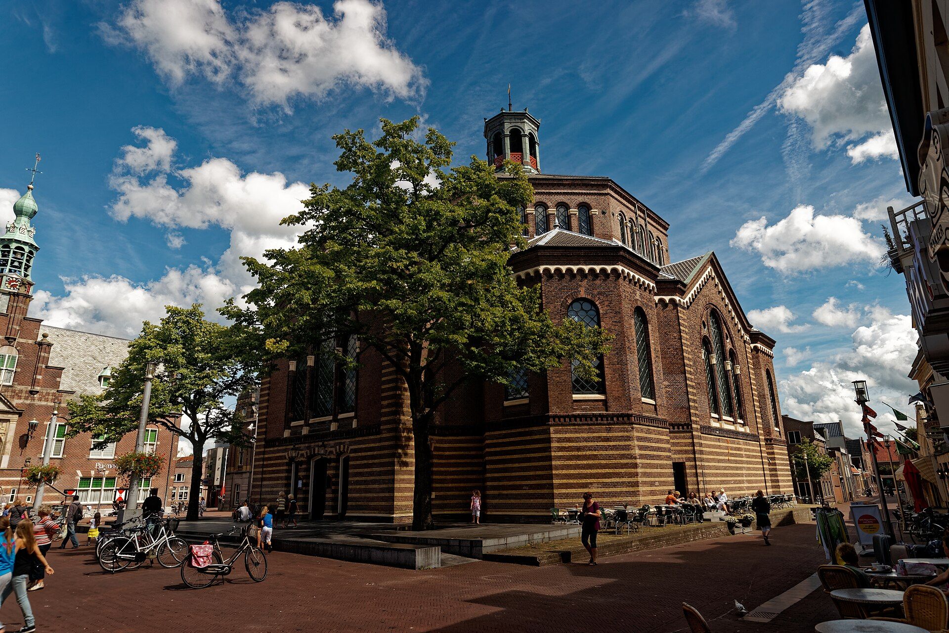 The Kaasmarkt square in Purmerend with the nineteenth-century Koepelkerk dome church