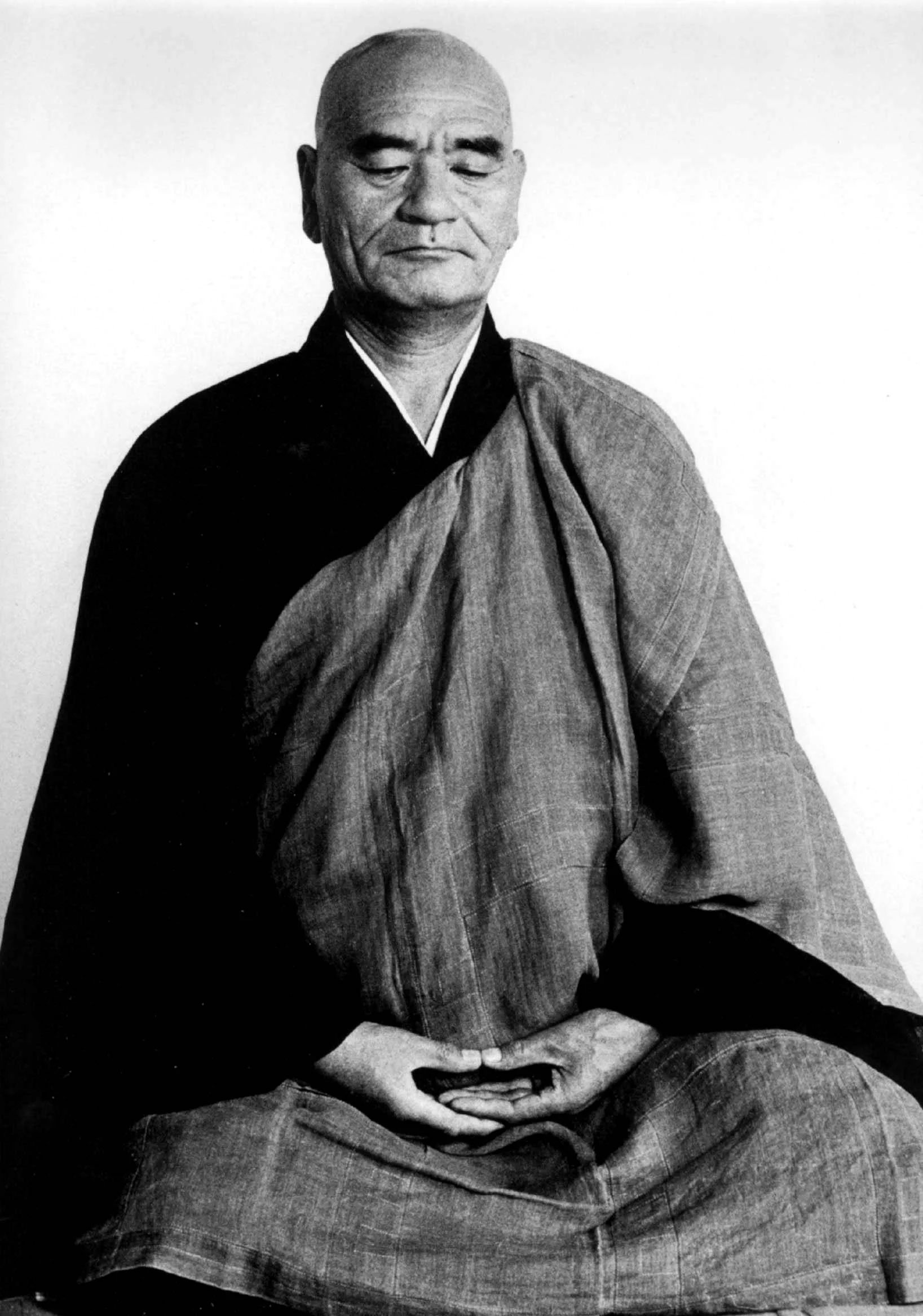 Taisen Deshimaru, grande maestro Zen, famoso anche per aver portato la pratica in Europa.