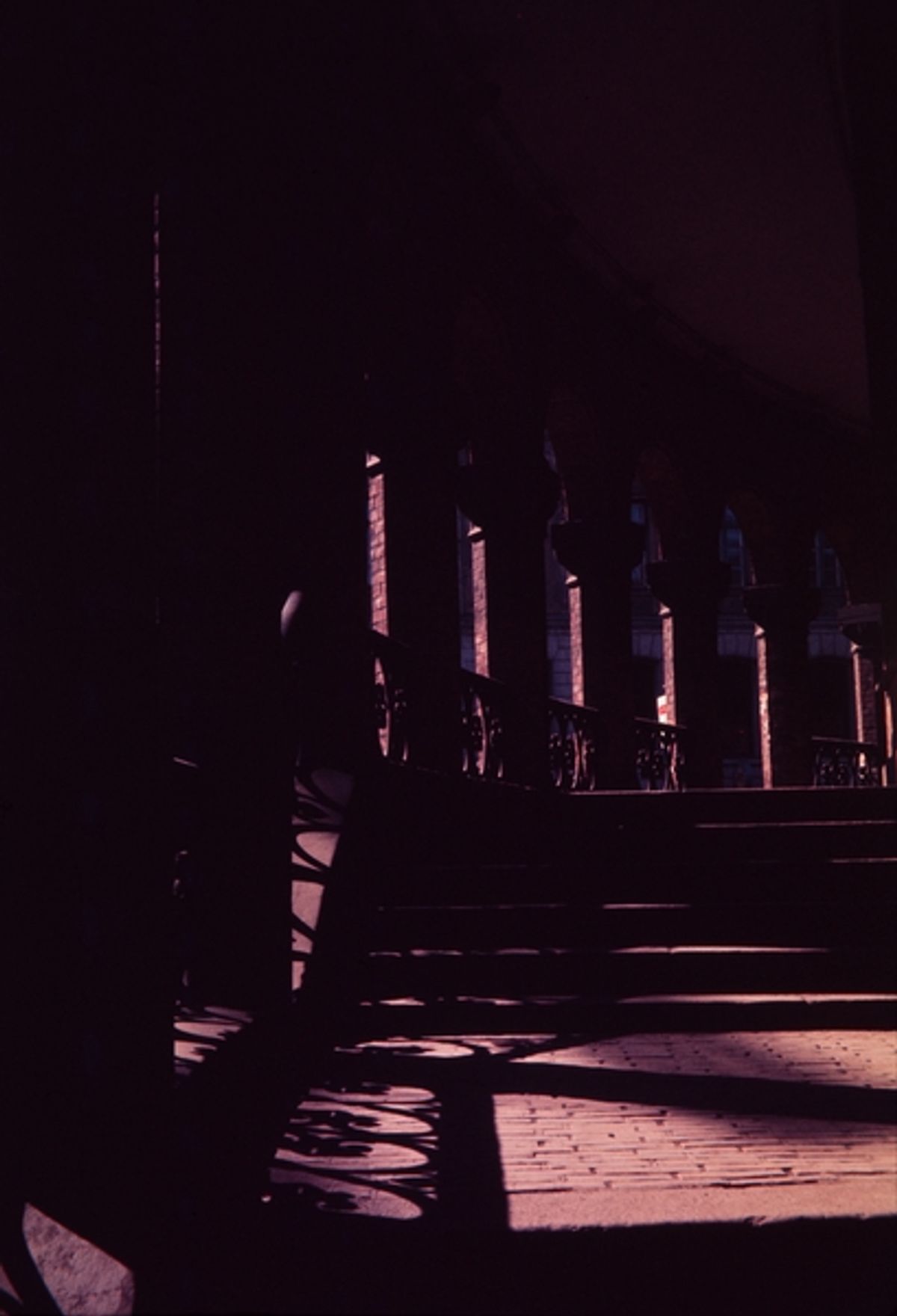 Historisk foto av Kirkeristen fra 1966, lys og skygge. 