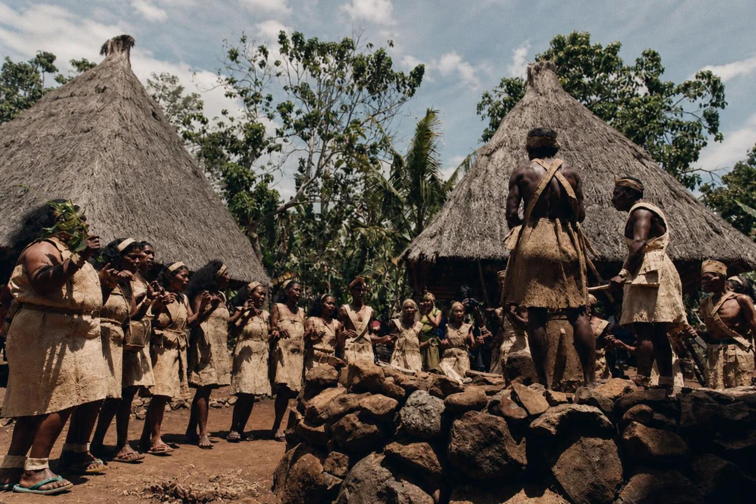 Menemukan Jiwa Alor Lewat Tarian Lego-lego