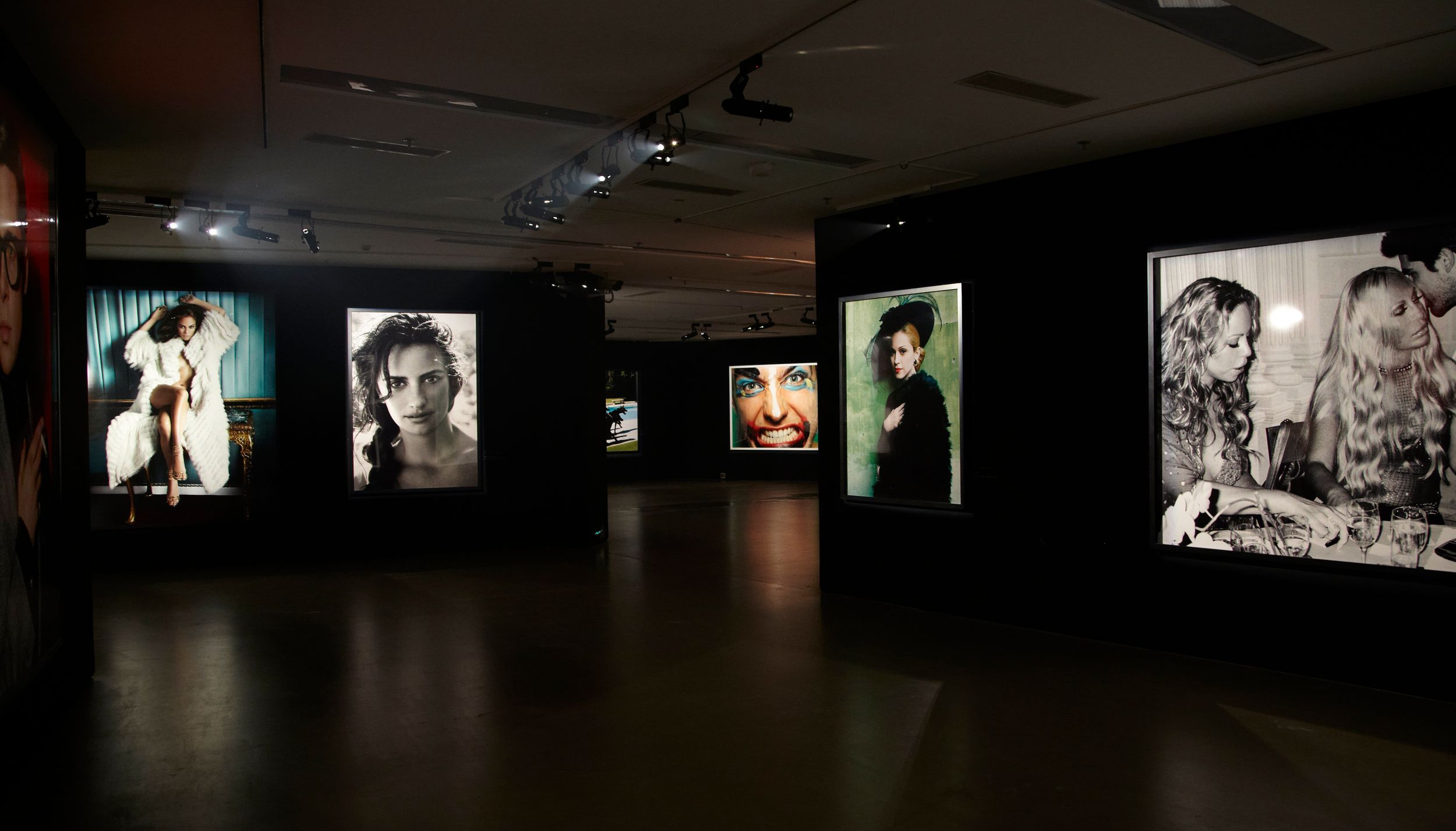 Pirive View Private View
