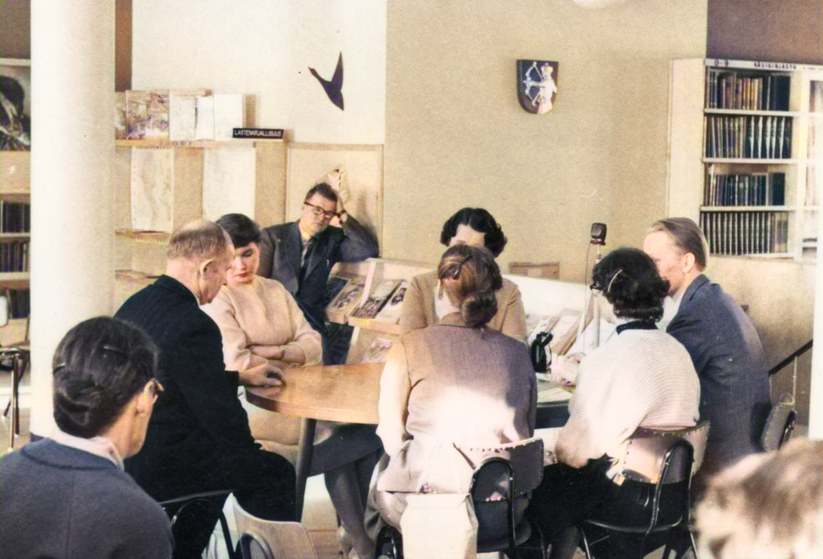 Ryhmäkeskustelu käynnissä Pohjois-Karjalan kirjastopäivillä Lieksan kauppalankirjastossa